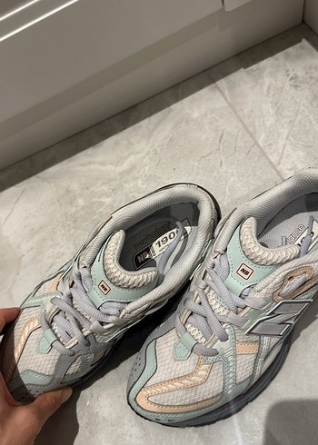 Bej Pastel Renkli Kadın Spor Ayakkabı - Görsel 2