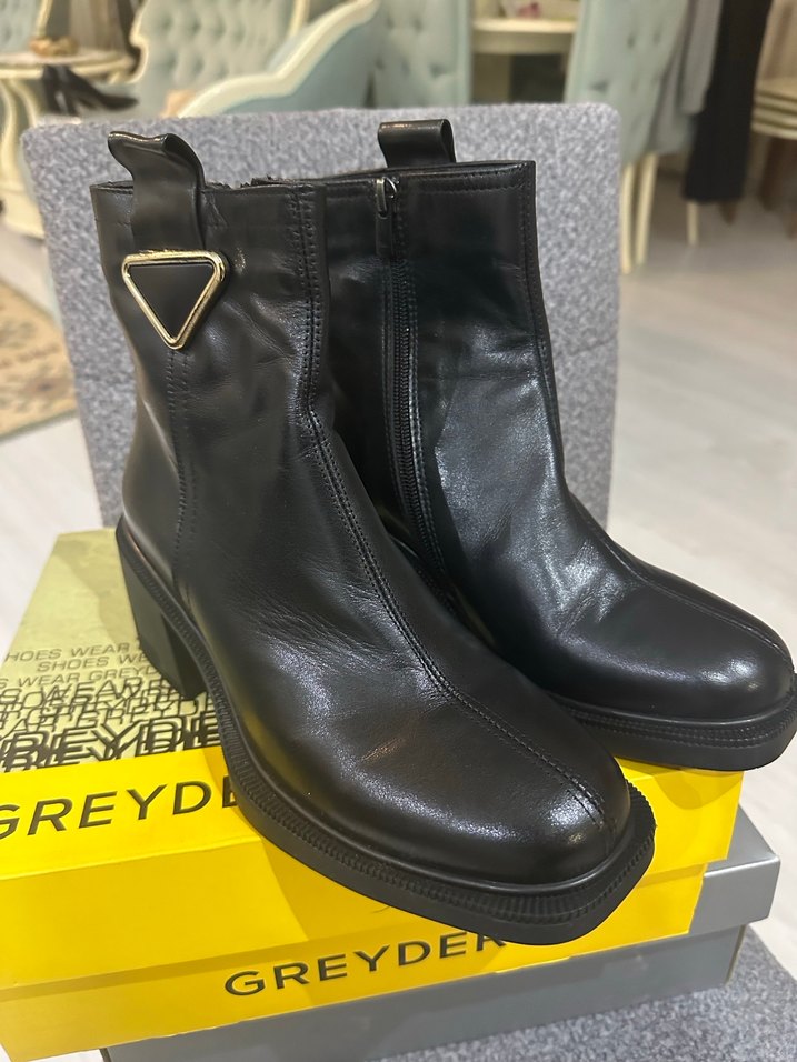 Siyah Deri Kadın Topuklu Bot - Greyder - Görsel 2