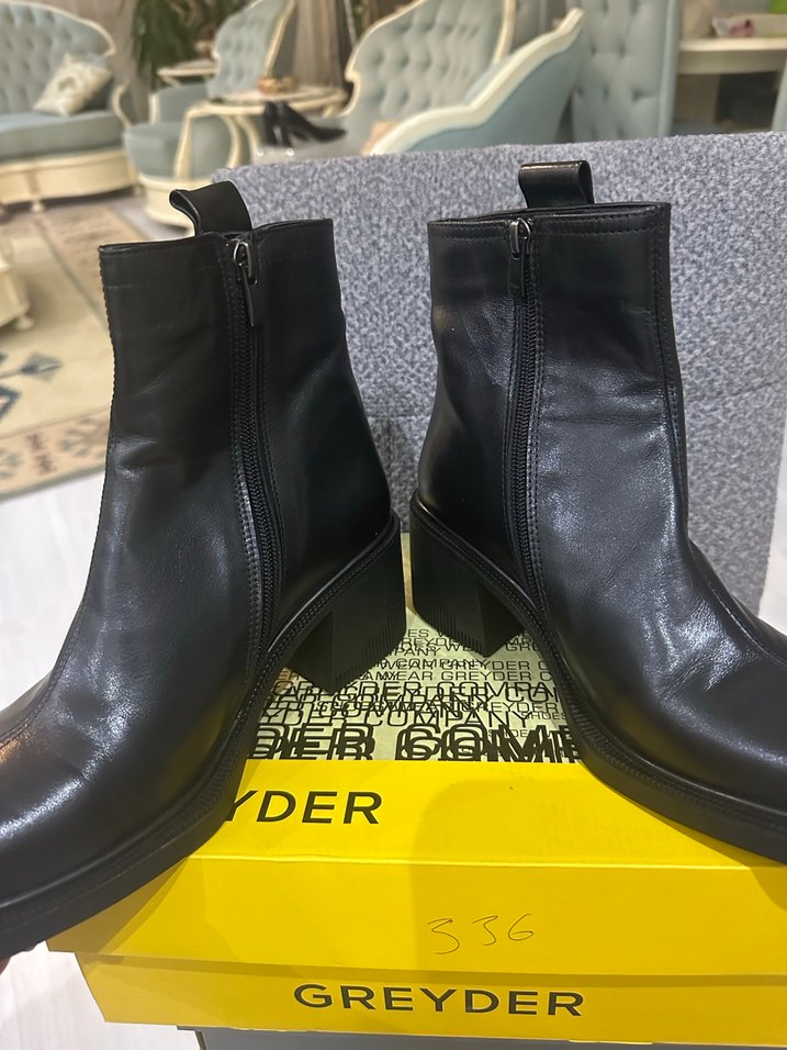 Siyah Deri Kadın Topuklu Bot - Greyder - Görsel 3