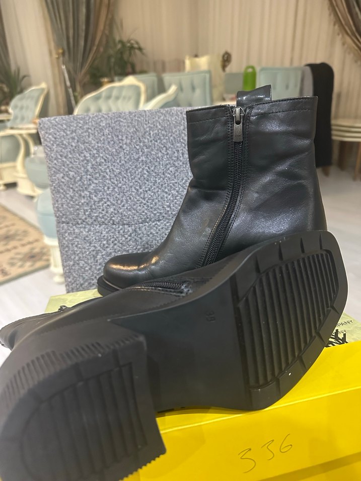 Siyah Deri Kadın Topuklu Bot - Greyder - Görsel 5