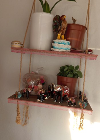 Pembe Dantel Kenarlı İki Katlı Ahşap Raf - Görsel 4