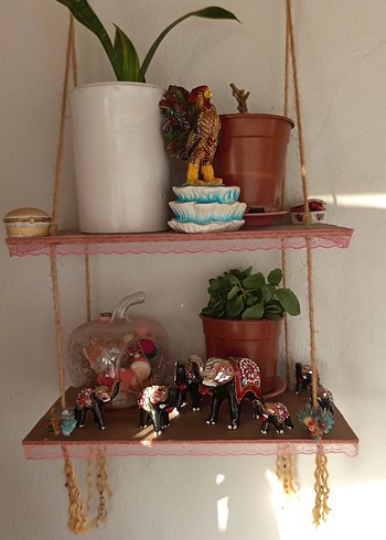 Pembe Dantel Kenarlı İki Katlı Ahşap Raf - Görsel 2