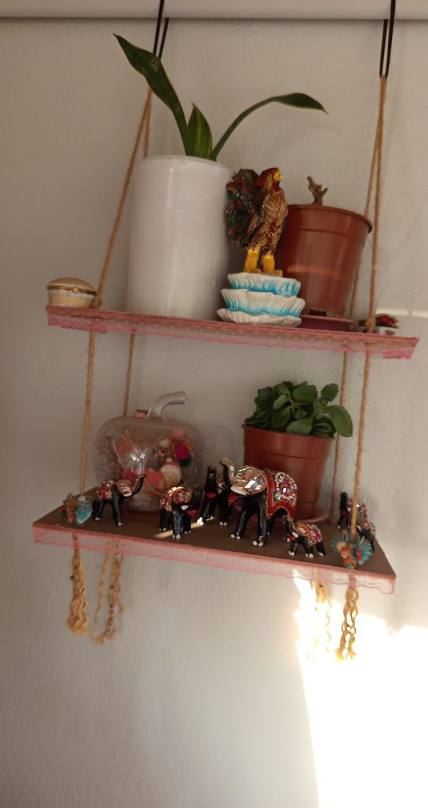 Pembe Dantel Kenarlı İki Katlı Ahşap Raf - Görsel 4