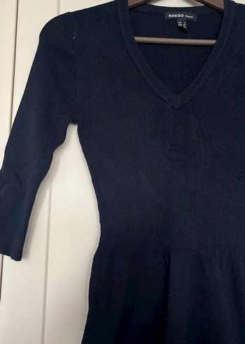 V Yaka Siyah Midi Triko Elbise - Görsel 4