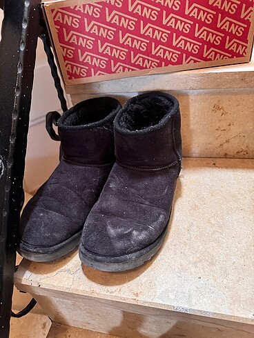 Ugg bot