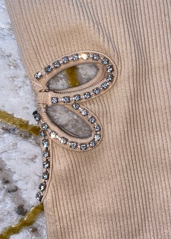 Bershka Bel Detaylı Bej Kısa Triko Elbise - Görsel 8