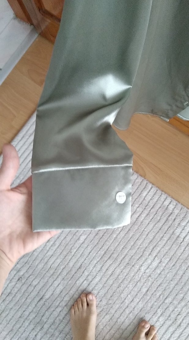 Düğmeli Gri haki Saten Kadın Gömlek - Görsel 4