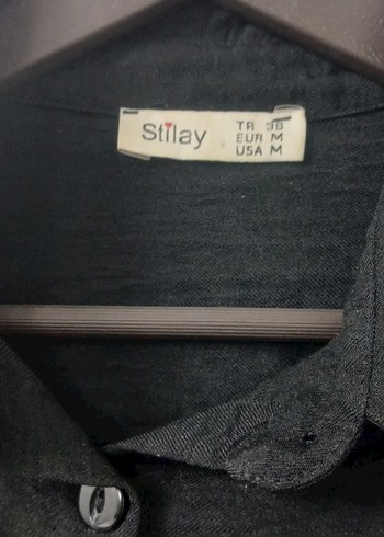 Siyah Düğmeli Uzun Kollu Kadın Gömlek - Görsel 3