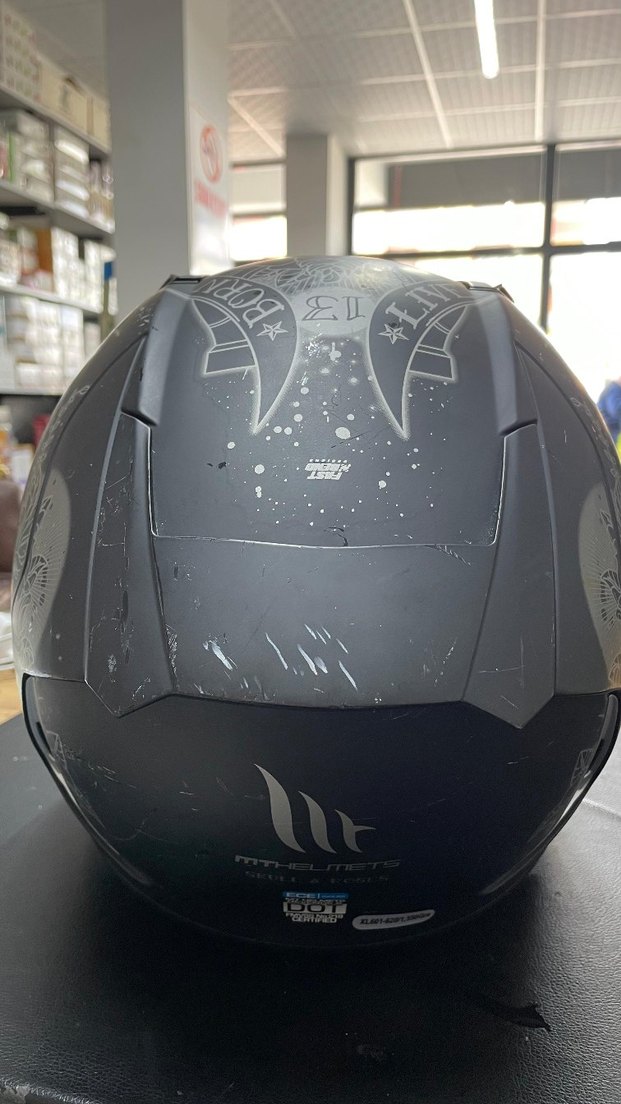 Siyah Desenli Kask - Görsel 4