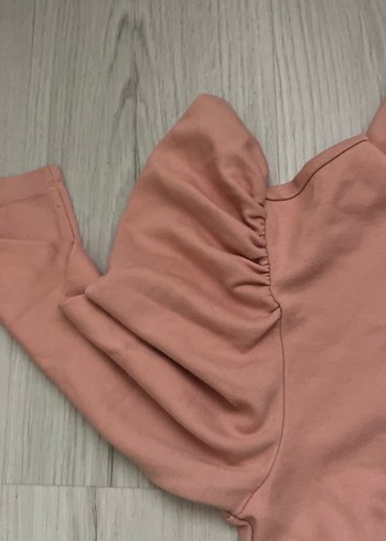 Pembe Yüksek Yakalı Tişört - Görsel 2