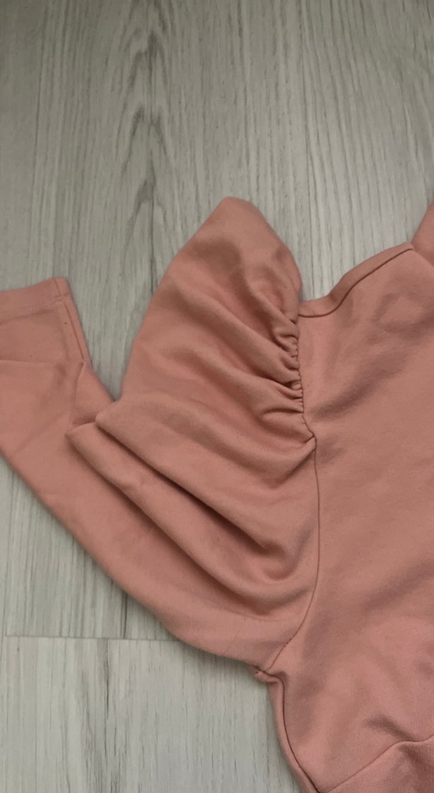 Pembe Yüksek Yakalı Tişört - Görsel 2