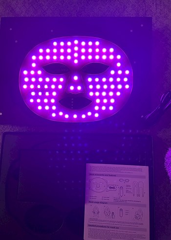 Kırmızı Yüz Temizleme ve Işık Terapisi Maskesi - Görsel 6