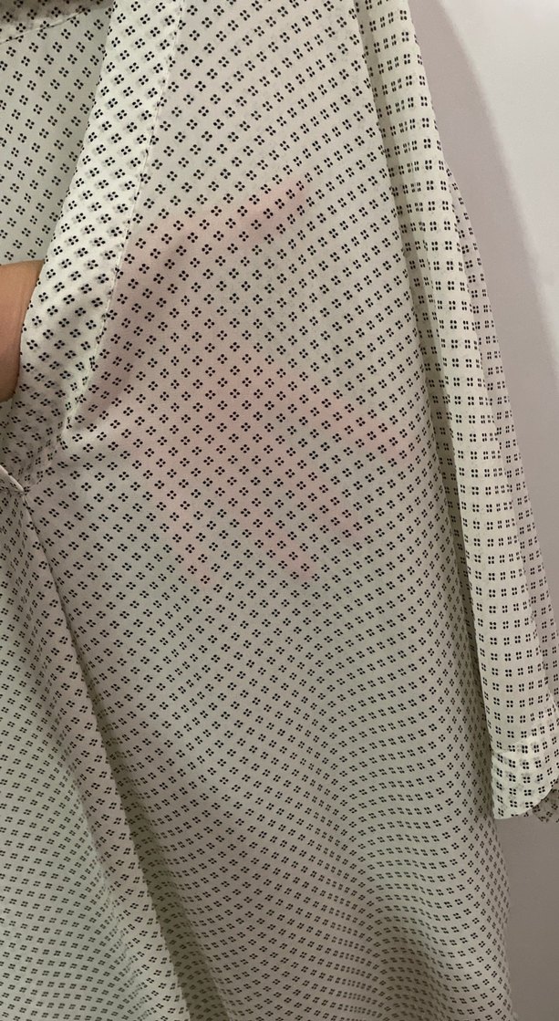 V Yaka Puantiyeli Kadın Bluz - Görsel 3