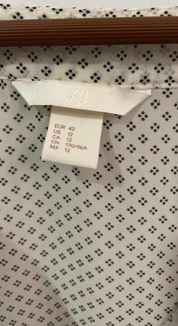 V Yaka Puantiyeli Kadın Bluz - Görsel 2