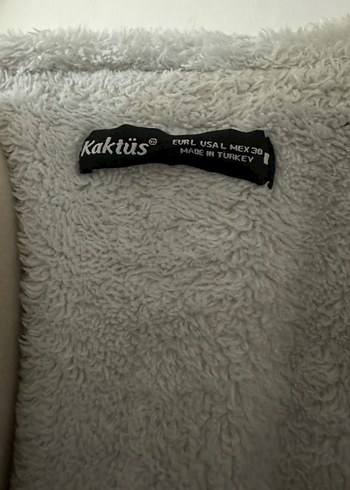 Kemer Detaylı Siyah Kapüşonlu Kadın Yağmurluk - Görsel 4