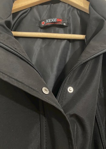 Düğmeli Siyah Midi Kadın trenckot - Görsel 2