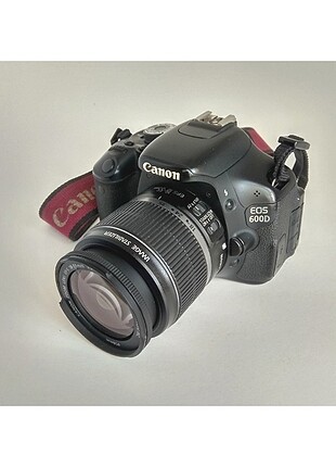 Canon EOS 600D fotoğraf makinesi