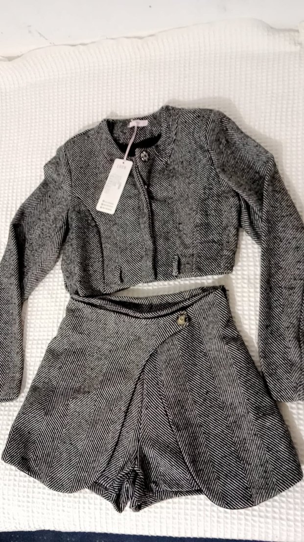 Gri Mini Hamile Şortu Pilili Model - Görsel 4