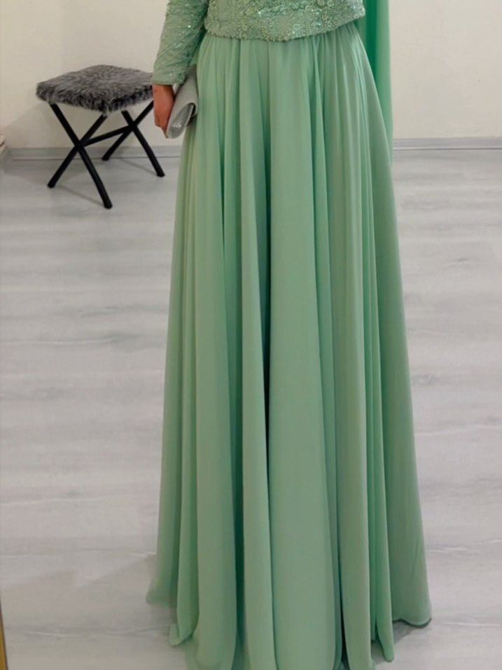 İşlemeli Uzun Turkuaz Abiye Elbise kiralık - Görsel 4