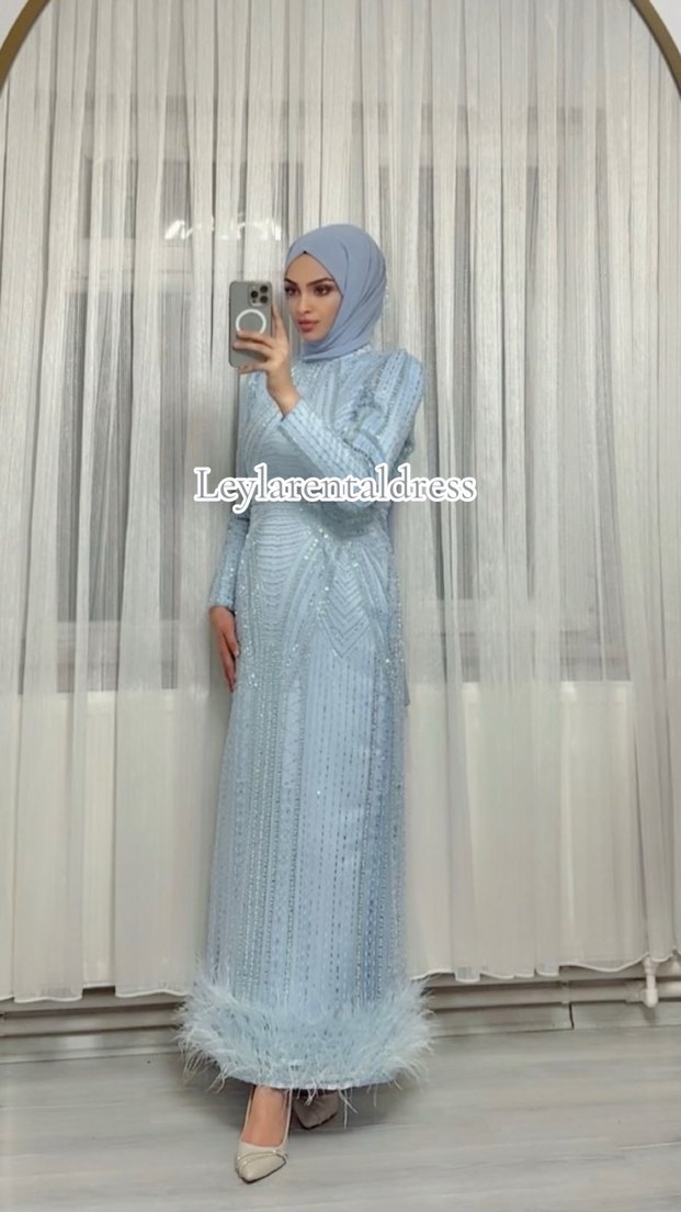 Mavi İşlemeli Uzun Kollu Abiye Elbise - Görsel 4