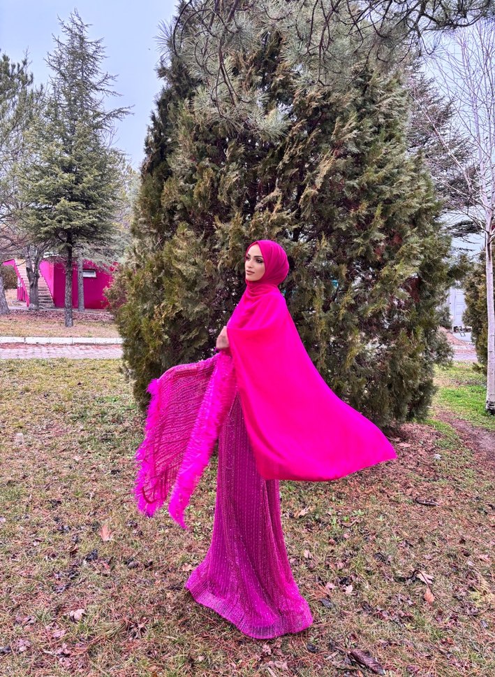 Pembe Drapeli Uzun Tesettür Abiye Elbise - Görsel 4