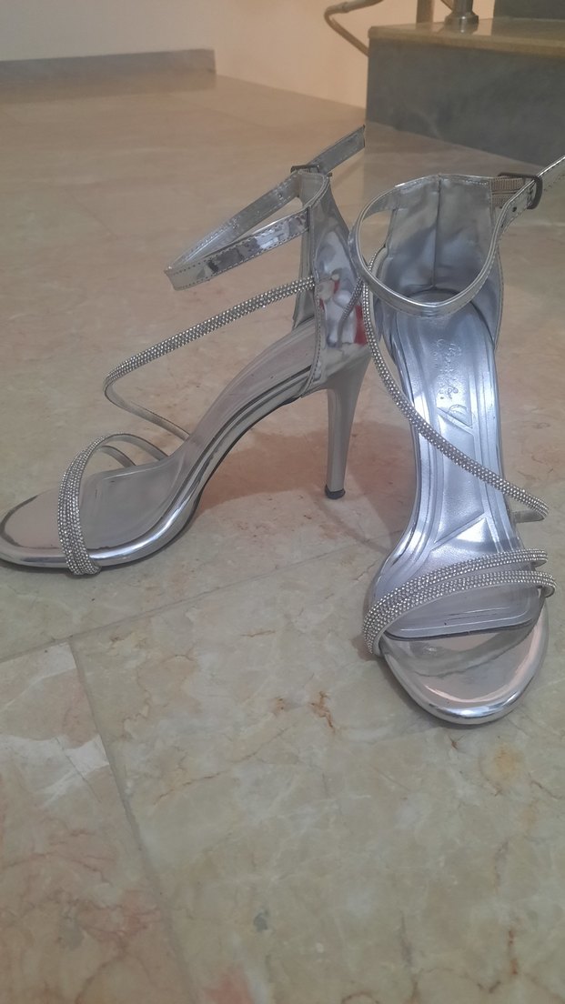 Gri Yılan Desenli Metal Stiletto Topuklu Ayakkabı - Görsel 2