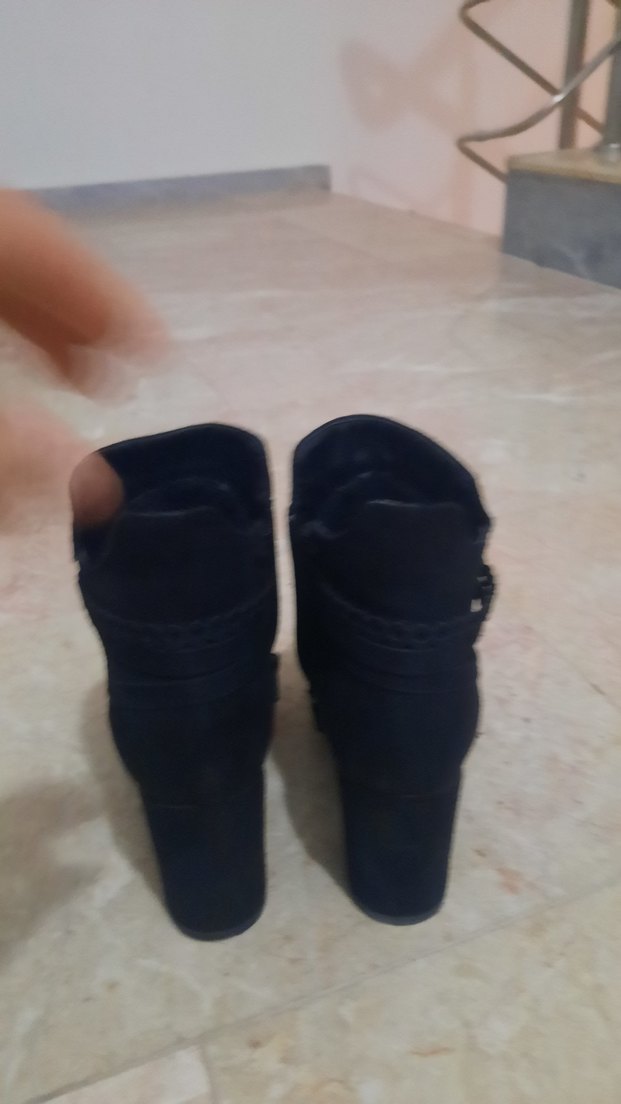 Siyah Süet Kadın Dolgu Topuklu Bot - Görsel 3