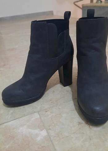 Gri Süet Kadın Topuklu Bot - Görsel 3