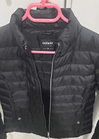 Düğmeli Siyah Kadın Mont, Yüksek Yakalı - Görsel 3