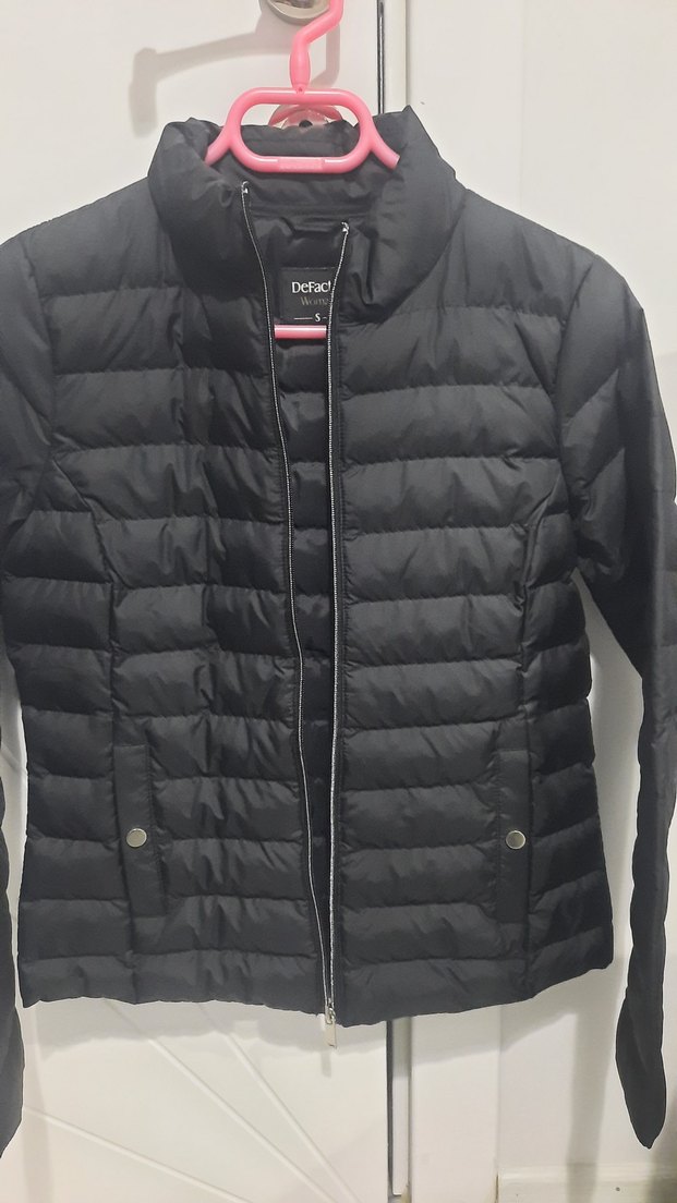 Düğmeli Siyah Kadın Mont, Yüksek Yakalı - Görsel 2