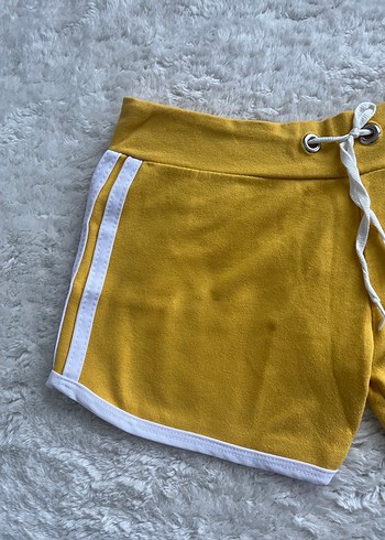 Sarı Mini Spor Şort - Görsel 3