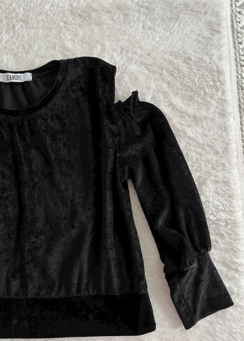 Kadife omzu açık bluz - Görsel 2