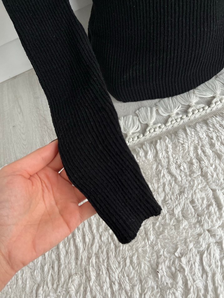 Siyah Kadın Boğazlı İnce Triko Kazak - Görsel 4