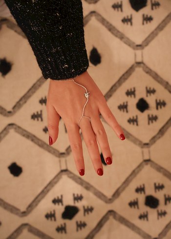 Zincir Detaylı Gri Leopar Şahmeran - Görsel 5