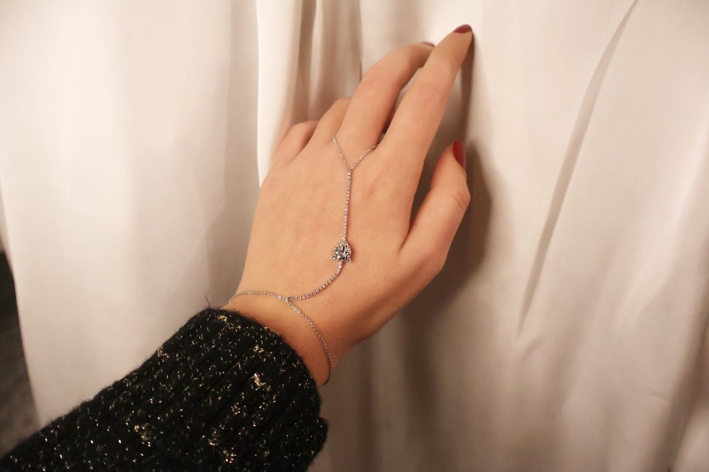 Zincir Detaylı Gri Leopar Şahmeran - Görsel 4