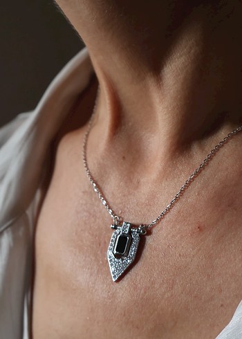 Leyla Taylan Kolye - Görsel 2