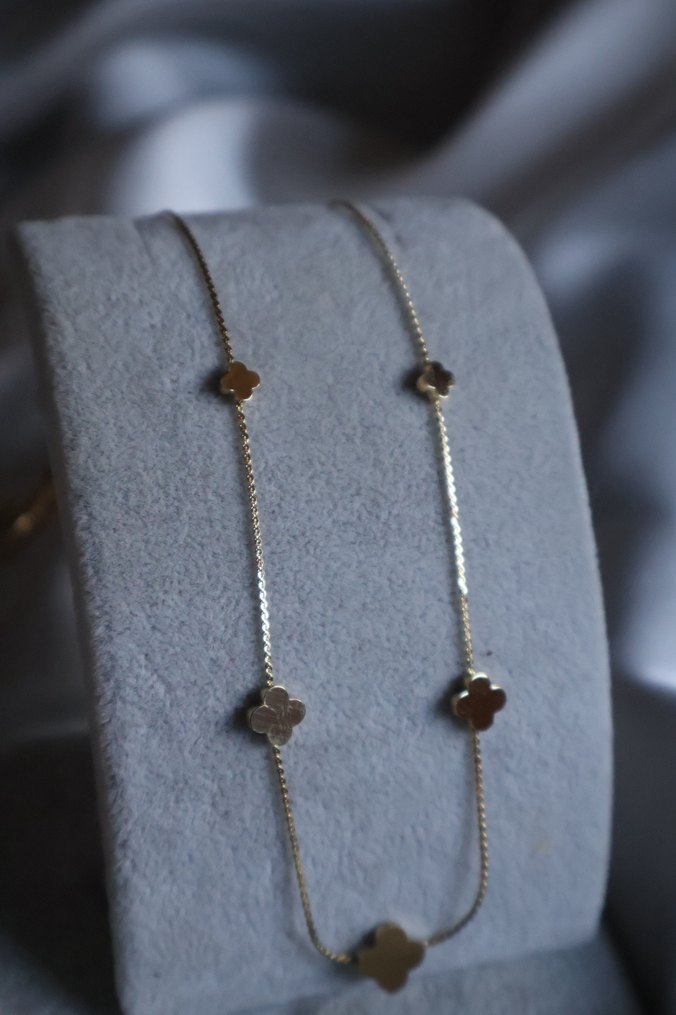 Van Cleef Yonca Kadın Kolye - Görsel 3