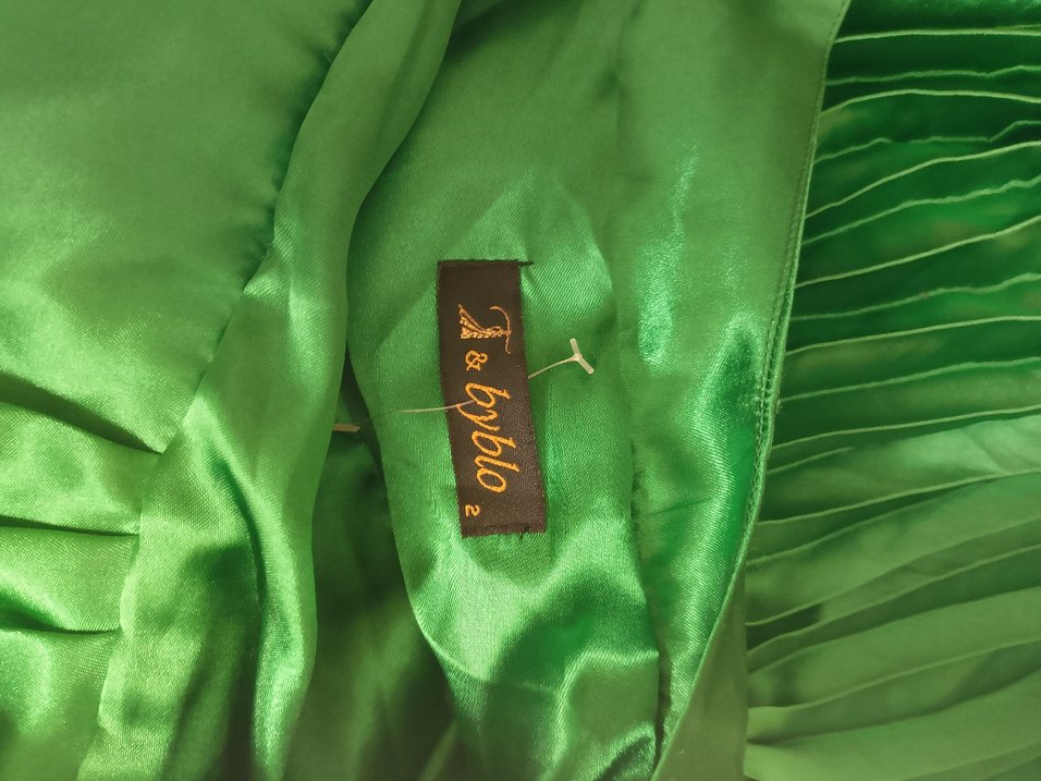 Uzun Parlak Yeşil Drapeli Abiye Elbise - Görsel 4