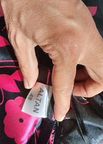 Uzun, Askılı, Pembe Siyah Bağlama Desenli Elbise - Görsel 4