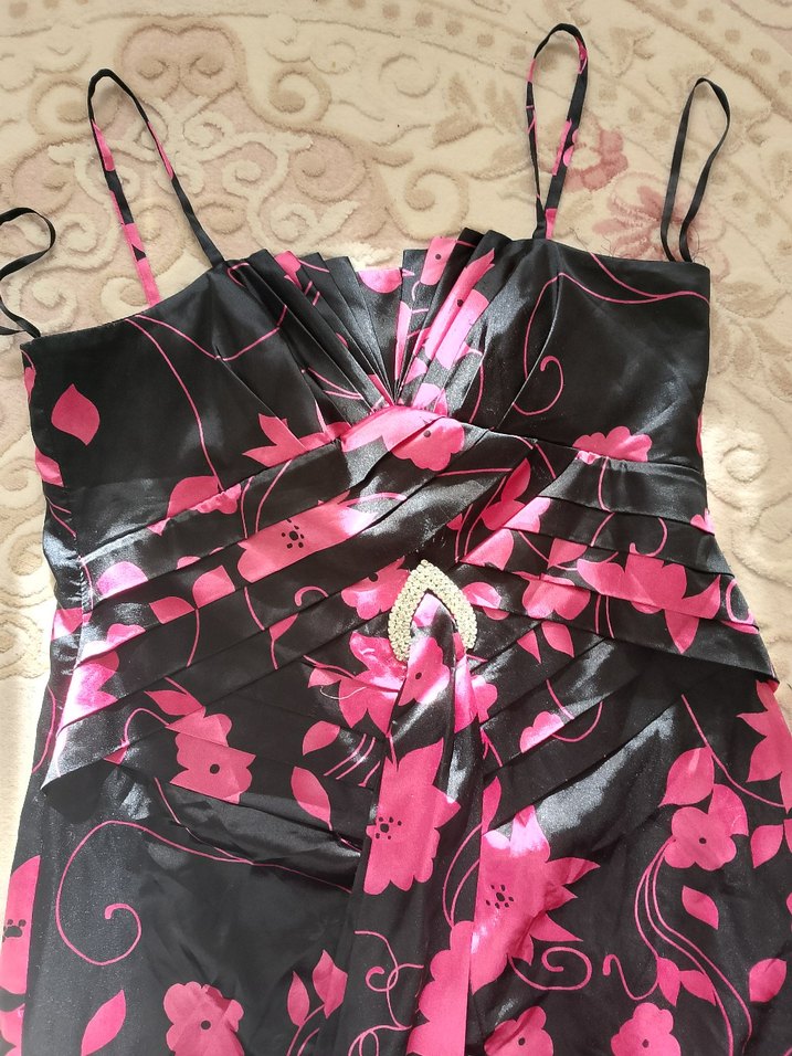 Uzun, Askılı, Pembe Siyah Bağlama Desenli Elbise - Görsel 3