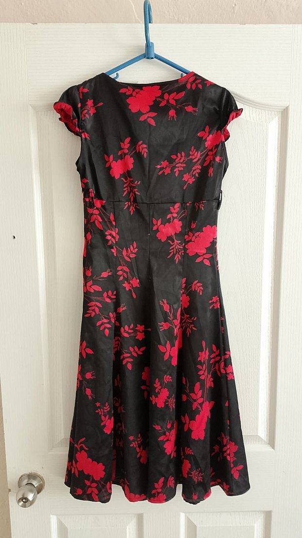 Kırmızı Siyah V Yaka Fırfırlı Midi Elbise - Görsel 2