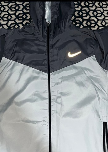 Nike yağmurluk - Görsel 2