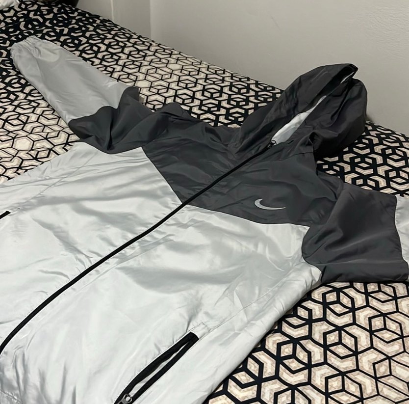 Nike yağmurluk - Görsel 3