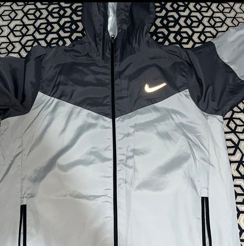 Nike yağmurluk - Görsel 2