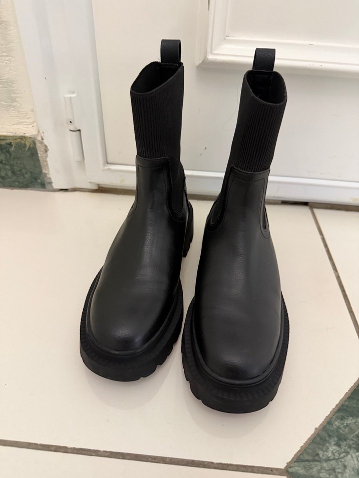 Siyah Kadın Blok Topuklu Bot - Görsel 2