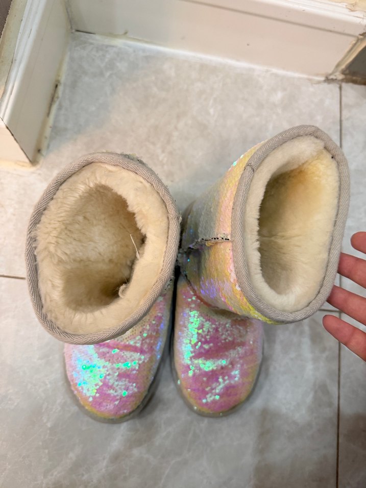 Pullu ugg - Görsel 3