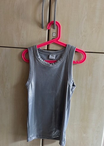 kadın Gri Parlak Kolsuz Üst - Görsel 3