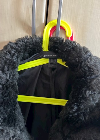 Siyah Kadın Kürk Detaylı Midi Mont - Görsel 2