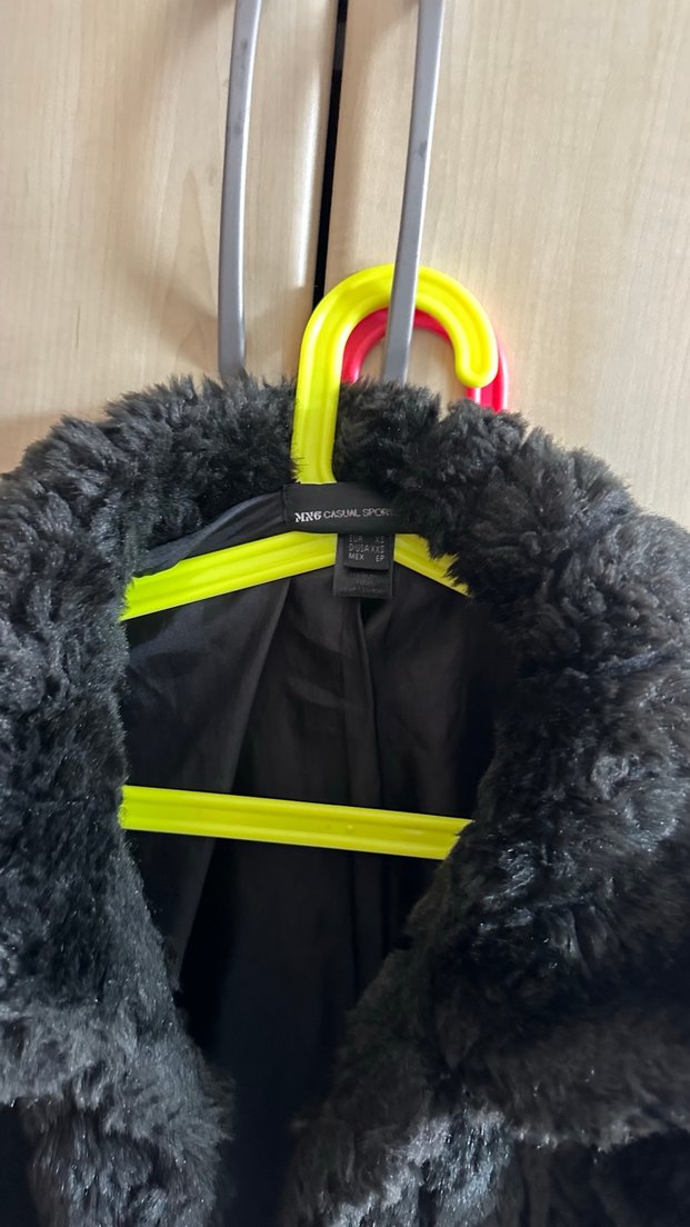 Siyah Kadın Kürk Detaylı Midi Mont - Görsel 2