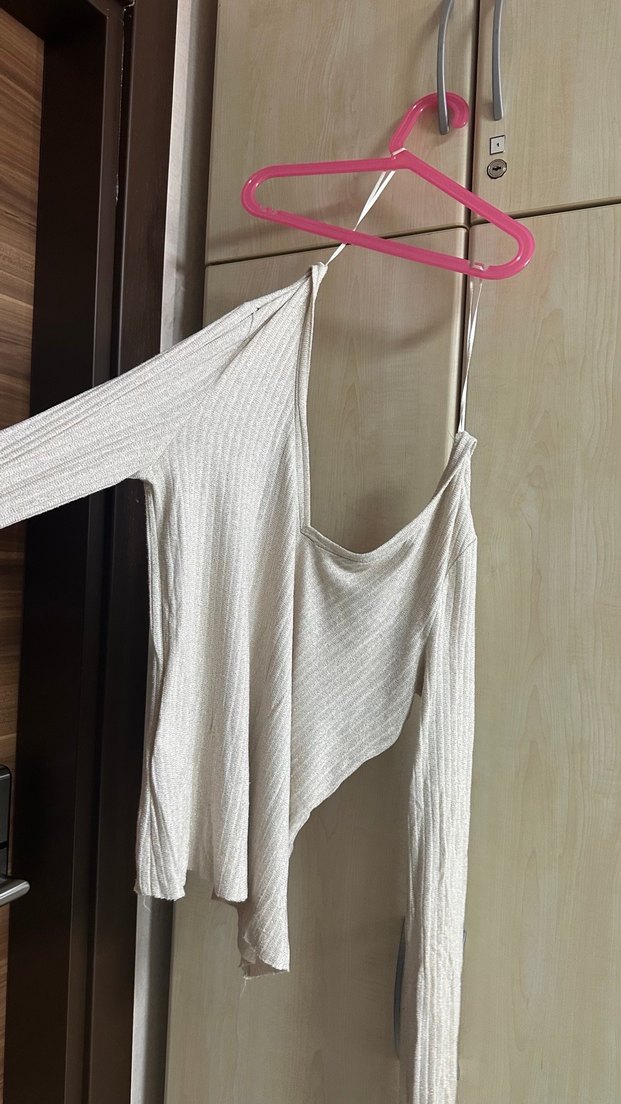 y2k tarz omzu dusuk simli triko kazak - Görsel 2